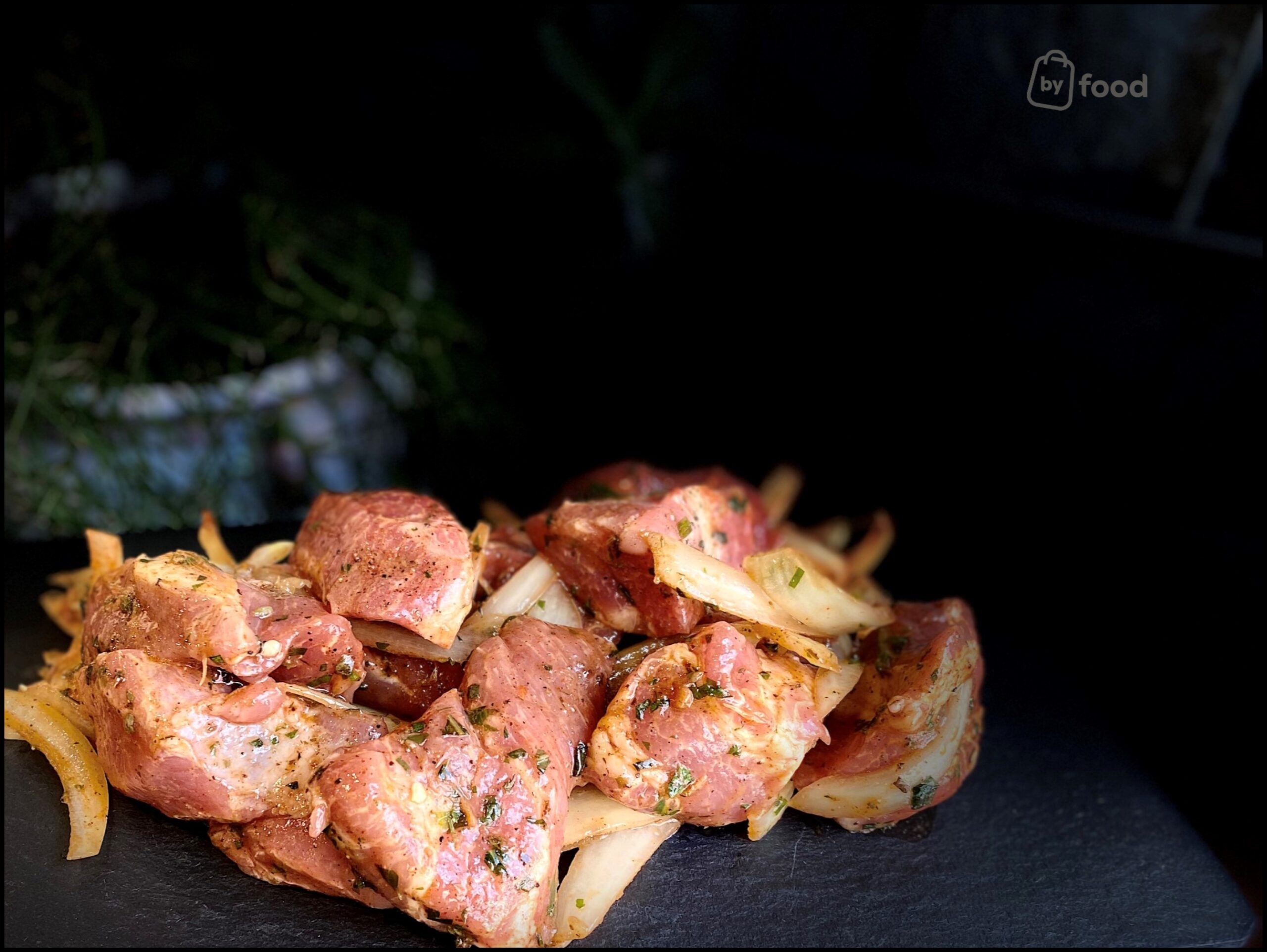 Marinuotas kiaulienos sprandinės šašlykas 1 kg. (+- 3%)
