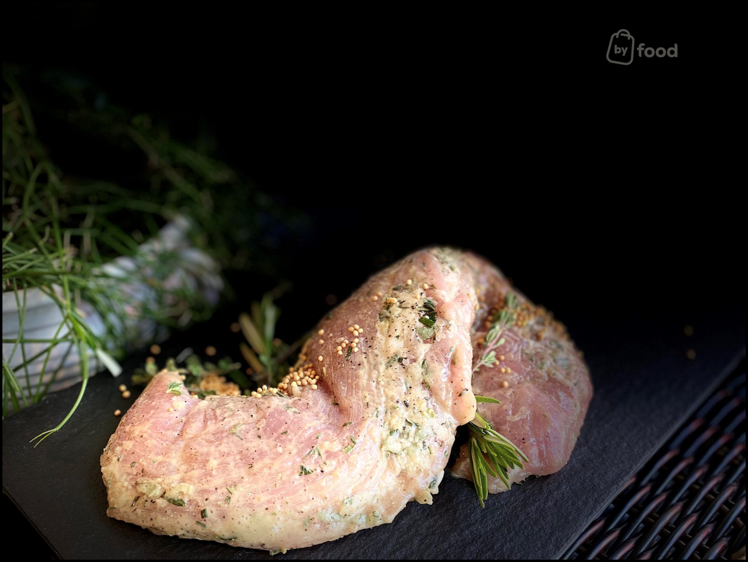 Marinuota kiaulienos išpjova 1 kg. (+- 3%)